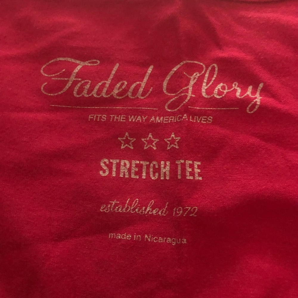 Red basic long sleeve tee - Picture 2 of 2